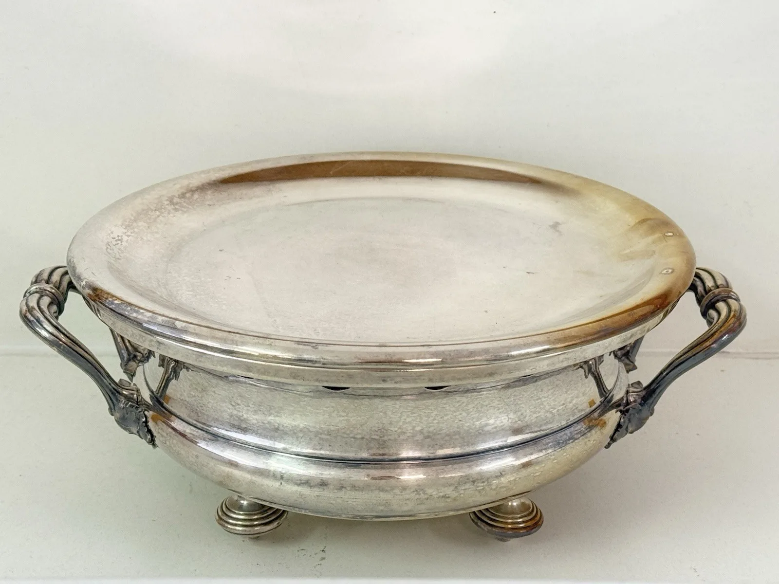 Chauffe Plat Rond Avec Son Couvercle Christofle En Métal Argenté