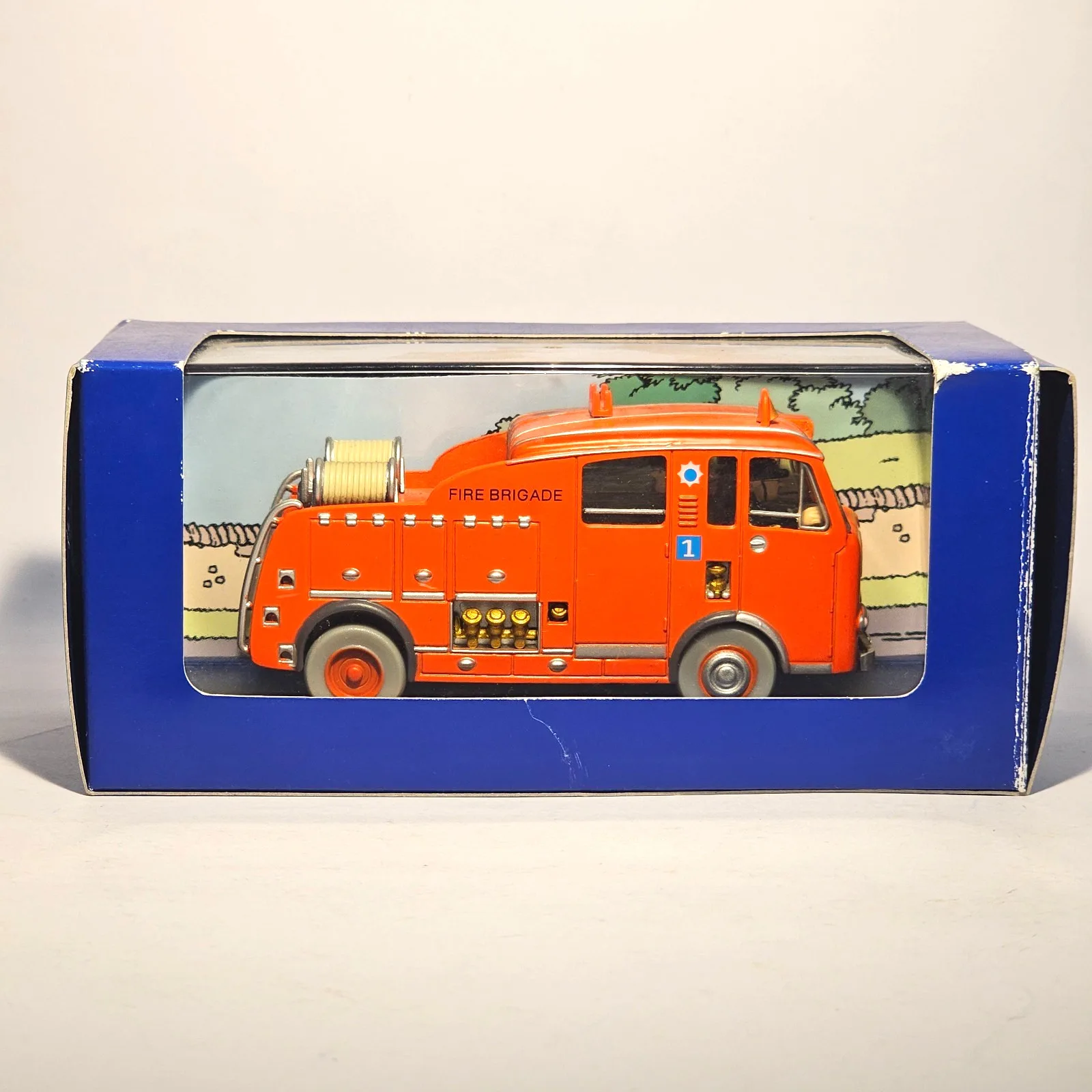Voiture Miniature Tintin Le camion des pompiers de L'ile Noire 1950