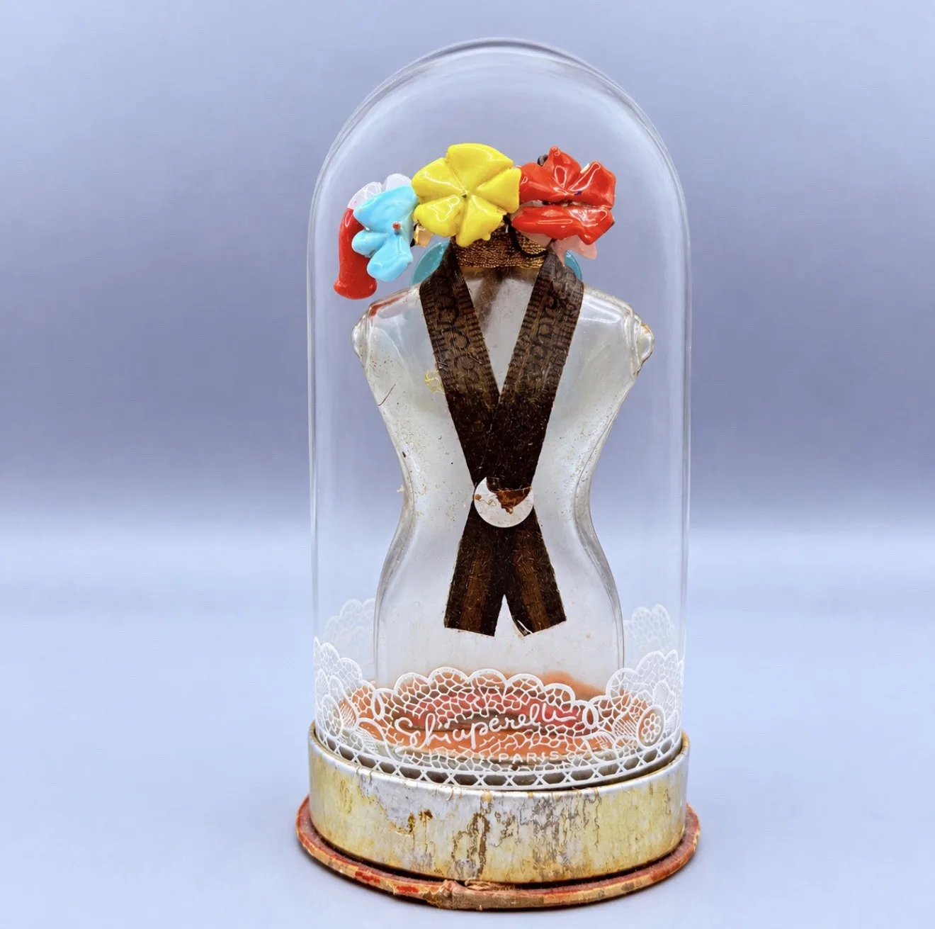 Flacon de parfum vintage « Shocking » de la maison Elsa Schiaparelli