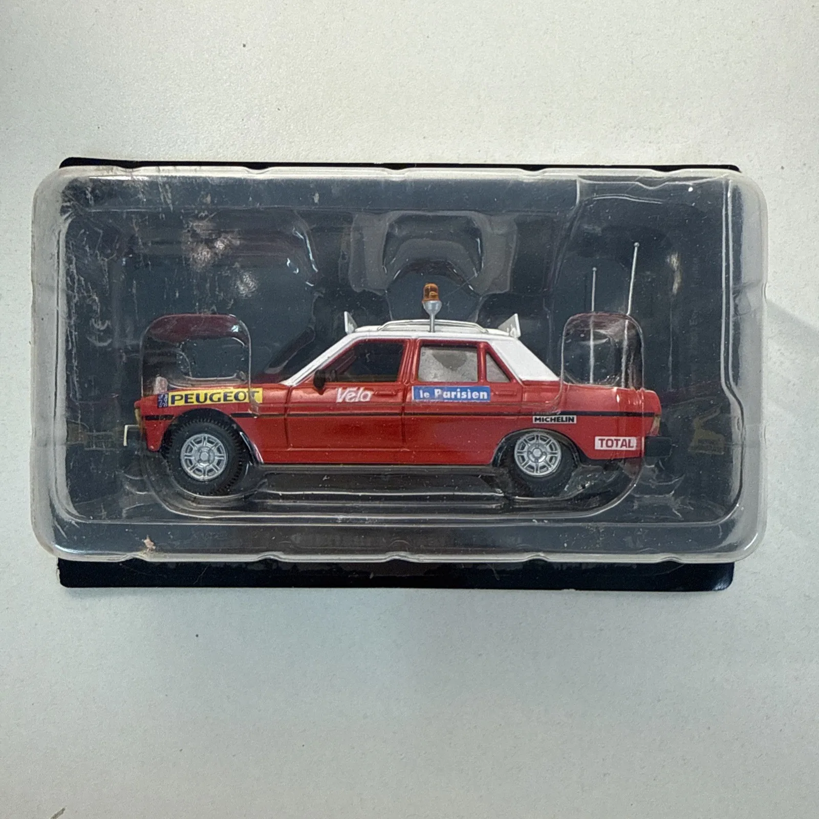Voiture Miniature Peugeot 604 Du Directeur De Course Tour De France 1986 Éc 1/43